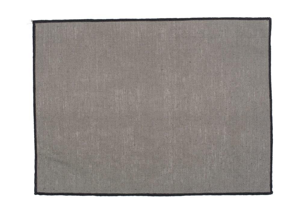 Set de table Borgo Haomy en lin enduit, finition piqué noir, coloris Granit – élégant et facile d’entretien