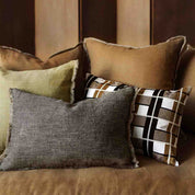 Housse de coussin Takayama Haomy en coton brodé – 2 coloris graphiques