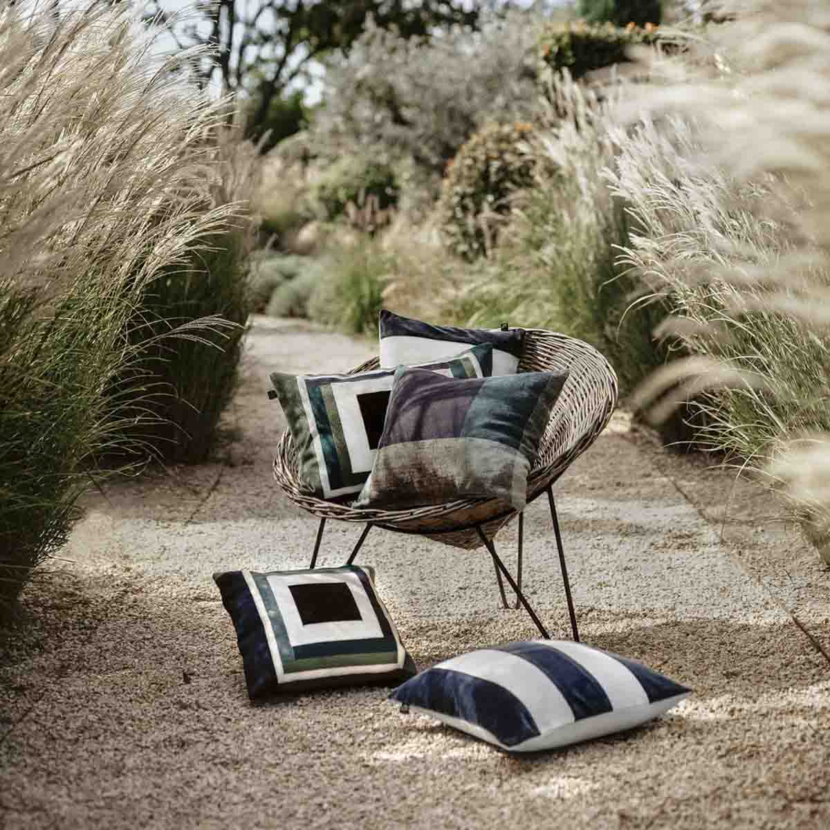 Housse de coussin Perth Haomy en lin lavé et velours – motif rayé, 4 coloris