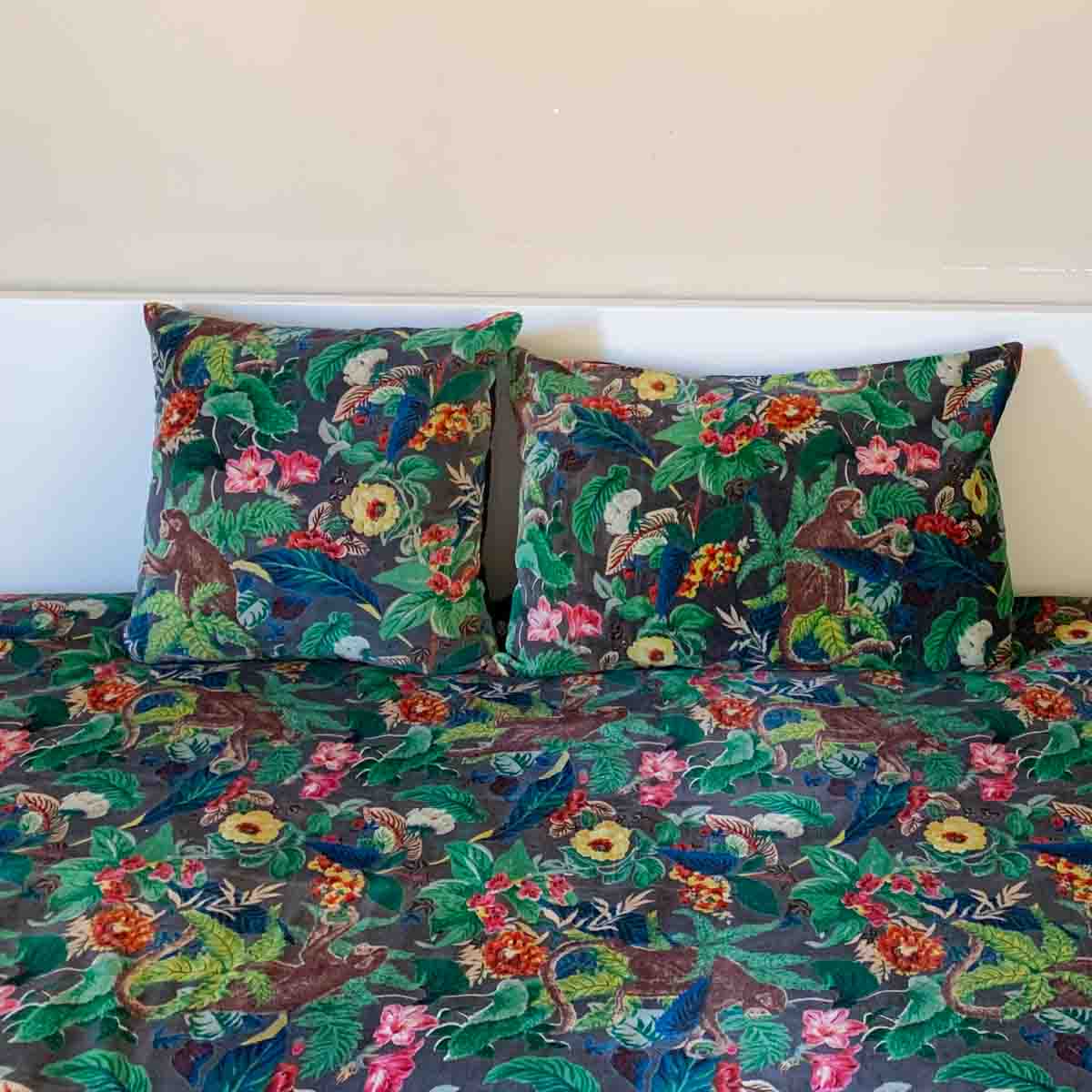 edredon-coussins velours monkey-harmony haomy