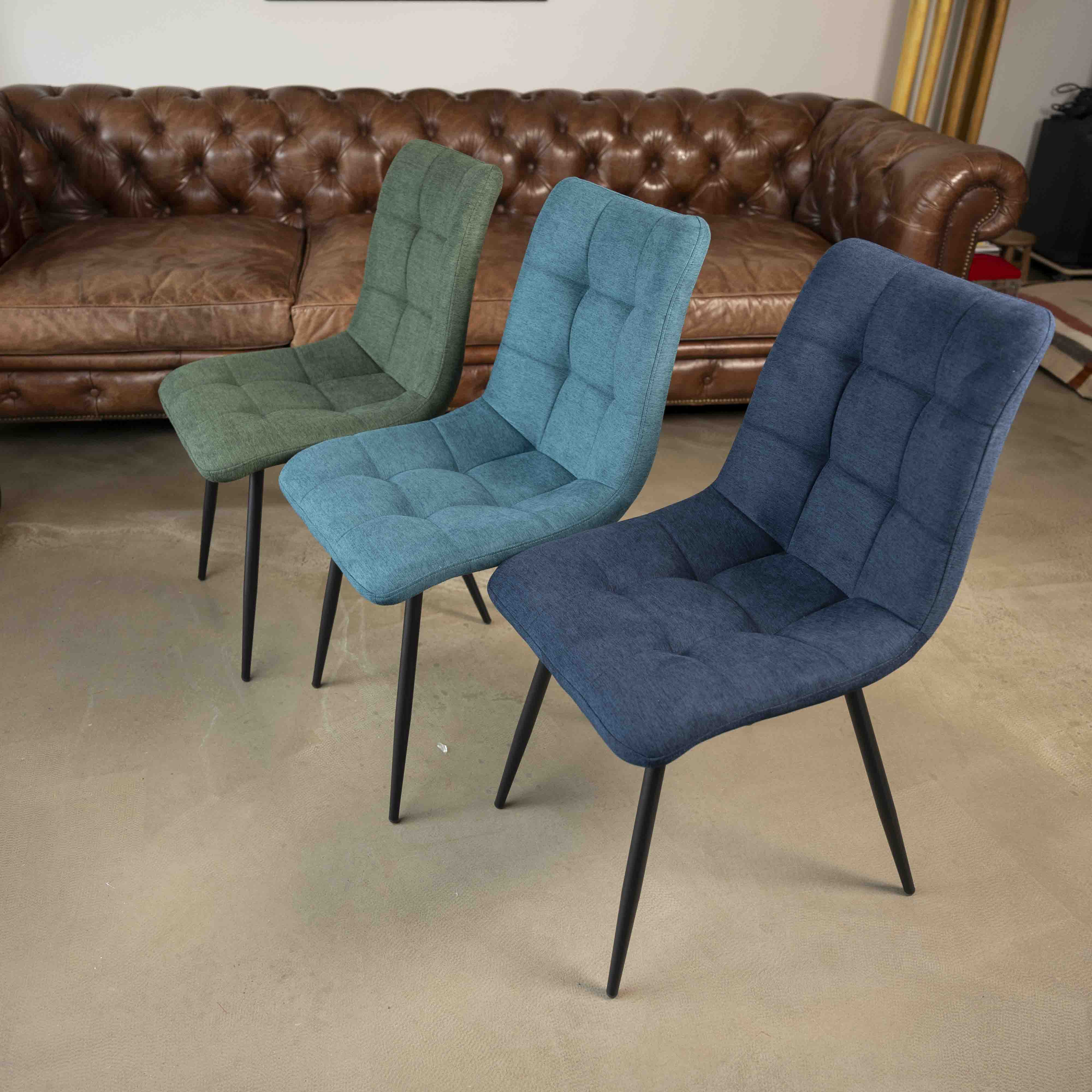 Chaise de salle à manger tissu matelassé Harvey - 10 couleurs - Home Beddings & Curtains