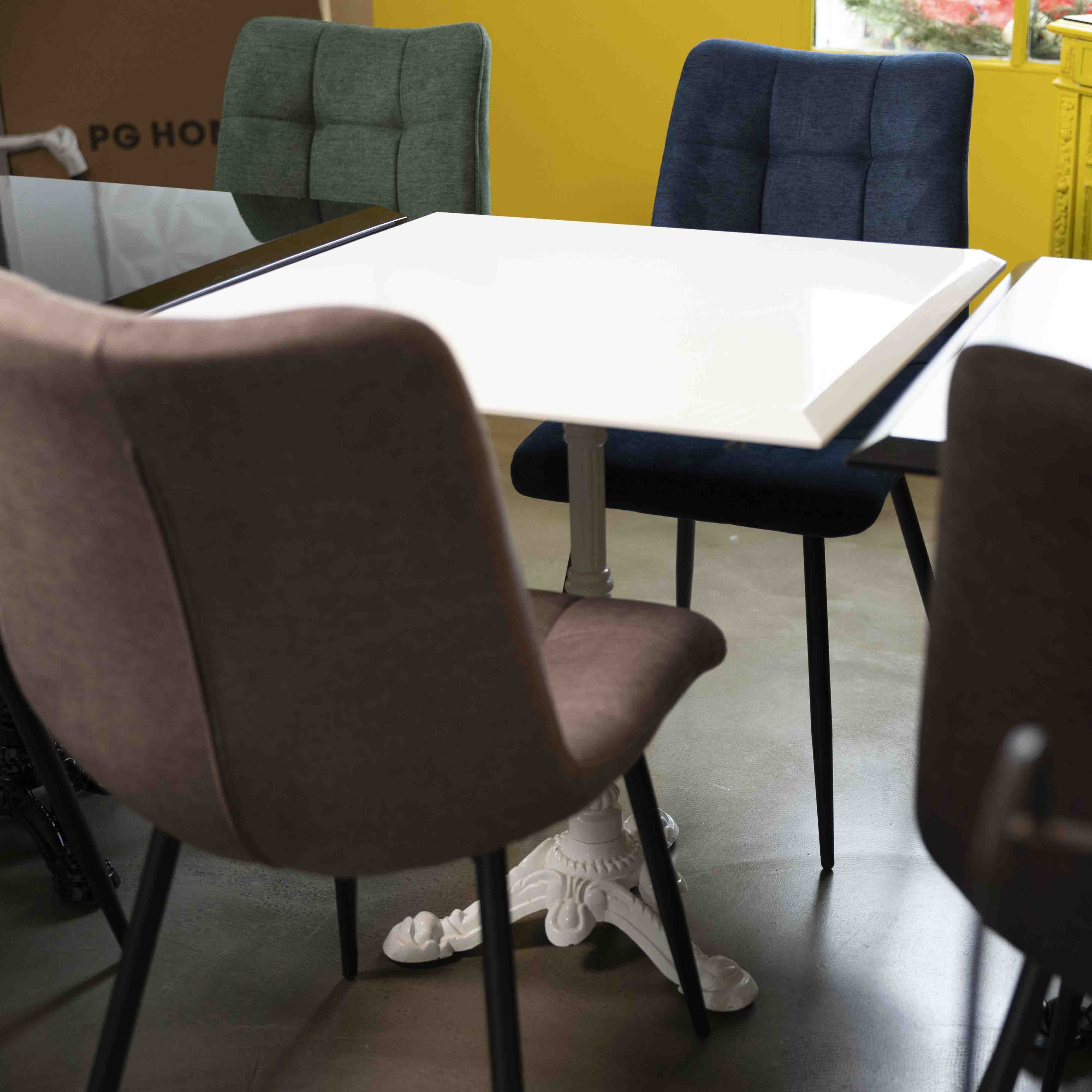 Chaise de salle à manger tissu matelassé Harvey - 10 couleurs - Home Beddings & Curtains