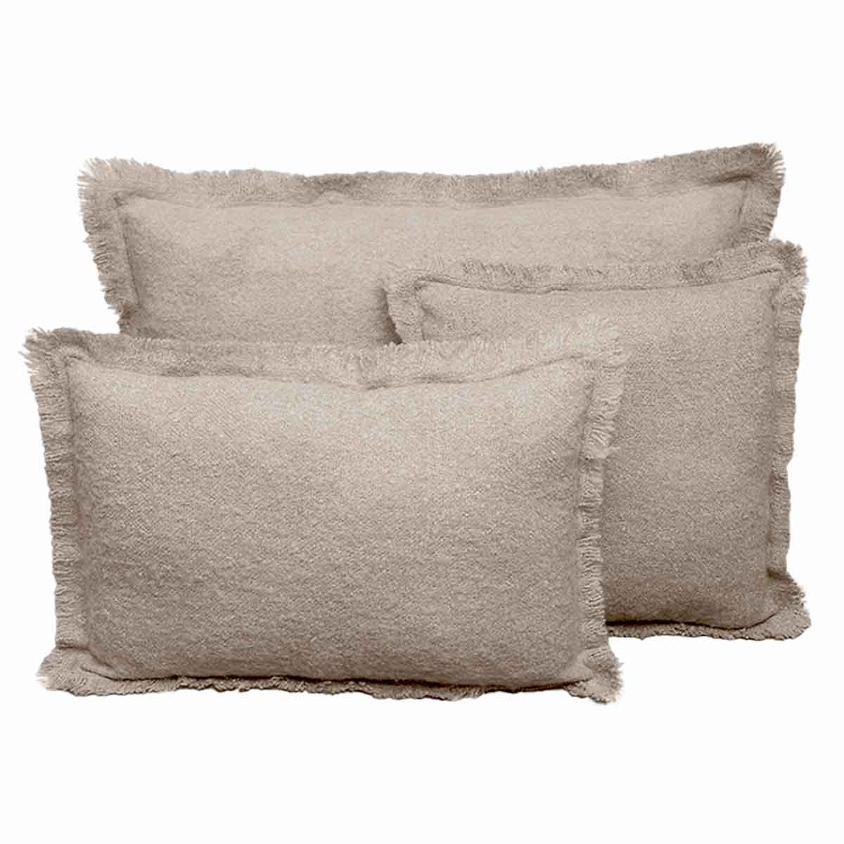 Coussin Aspen en laine – coloris Naturel – Haomy Harmony Textile, texture douce et naturelle, chaleur et élégance pour une décoration cocooning haut de gamme.