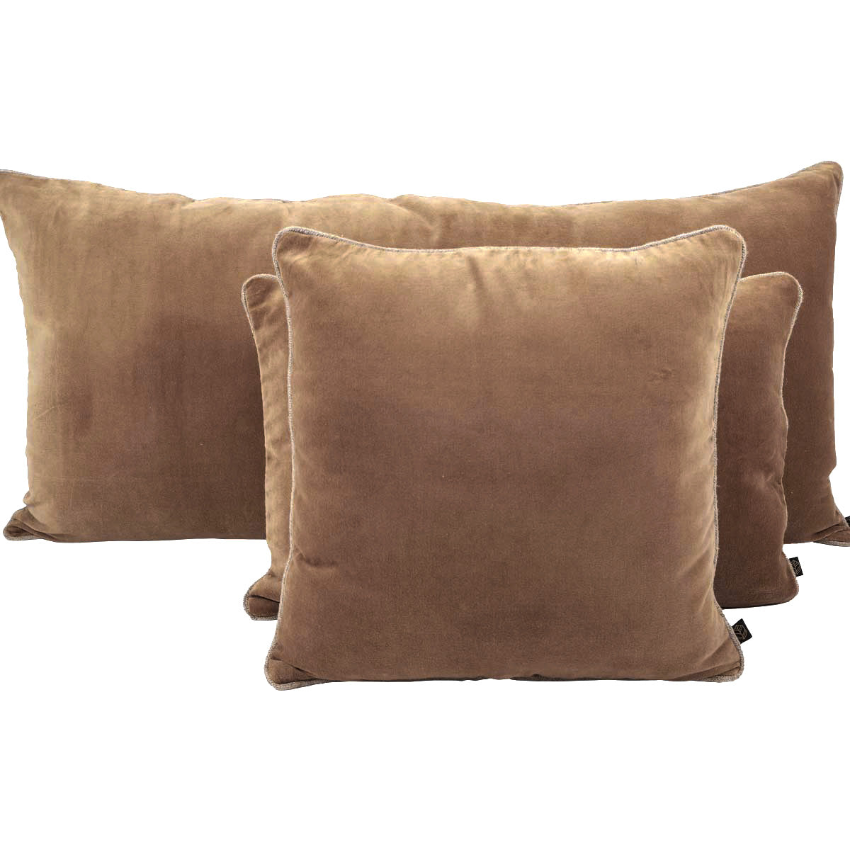 Coussin New Delhi Haomy en velours de coton coloris Tabac – finition bourdon en lin naturel, style chic et intemporel