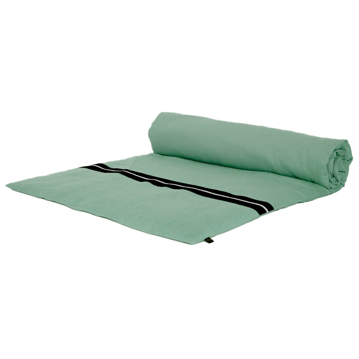 Édredon Skagen Haomy en lin lavé coloris Céladon avec bande brodée en coton – élégance pure et naturelle