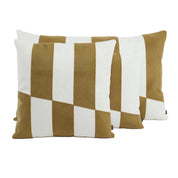 Housse de coussin Sydney Haomy en coton brodé, coloris Gold – élégance, texture graphique et finition raffinée