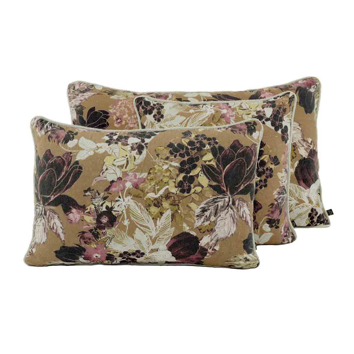 Housse de coussin Sienne Haomy en lin lavé, motif fleuri avec finitions cordelette, coloris Gold – élégance et douceur végétale