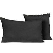 Housse de coussin Viti Haomy en lin lavé, coloris Noir, avec petites franges décoratives – élégance et douceur naturelle