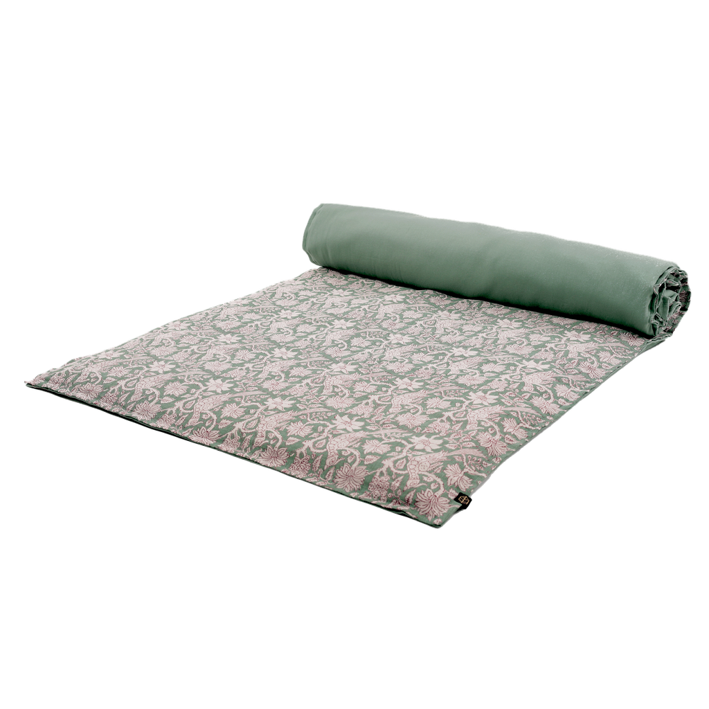 Housse d’édredon Jaipur Haomy, Harmony Textile en lin lavé imprimé, motif décoratif avec verso uni en coton, coloris Sauge