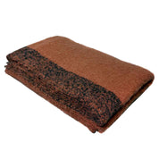 Plaid Aspen en laine – coloris Brick – Haomy Harmony Textile, texture moelleuse et naturelle pour un intérieur cocooning et raffiné.