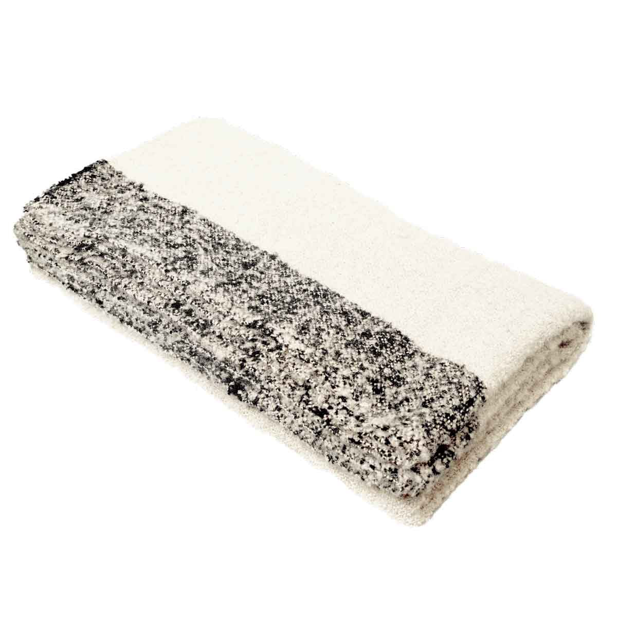 Plaid Aspen en laine – coloris Ivoire – Haomy Harmony Textile, texture moelleuse et naturelle pour un intérieur cocooning et raffiné.