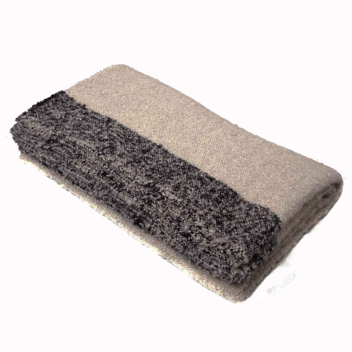 Plaid Aspen en laine – coloris Naturel – Haomy Harmony Textile, texture moelleuse et naturelle pour un intérieur cocooning et raffiné.