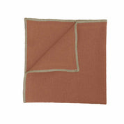 Serviette de table Corte Haomy en lin lavé et coton, coloris Terre brulée – élégante, douce et raffinée