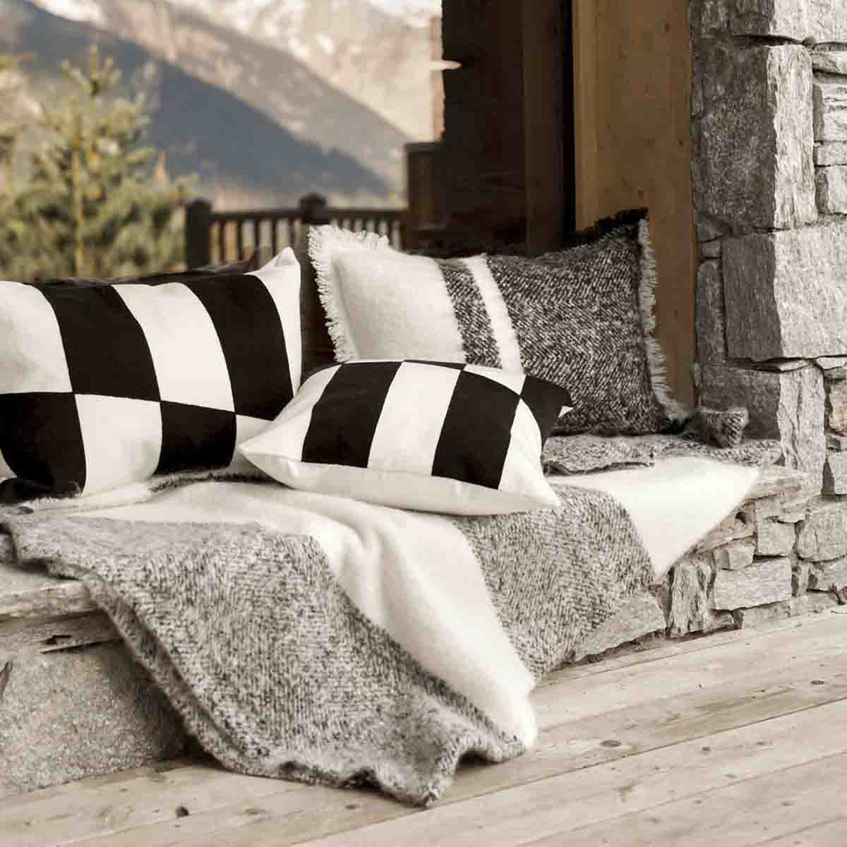 Housse de coussin Megève Haomy en laine - 4 teintes élégantes