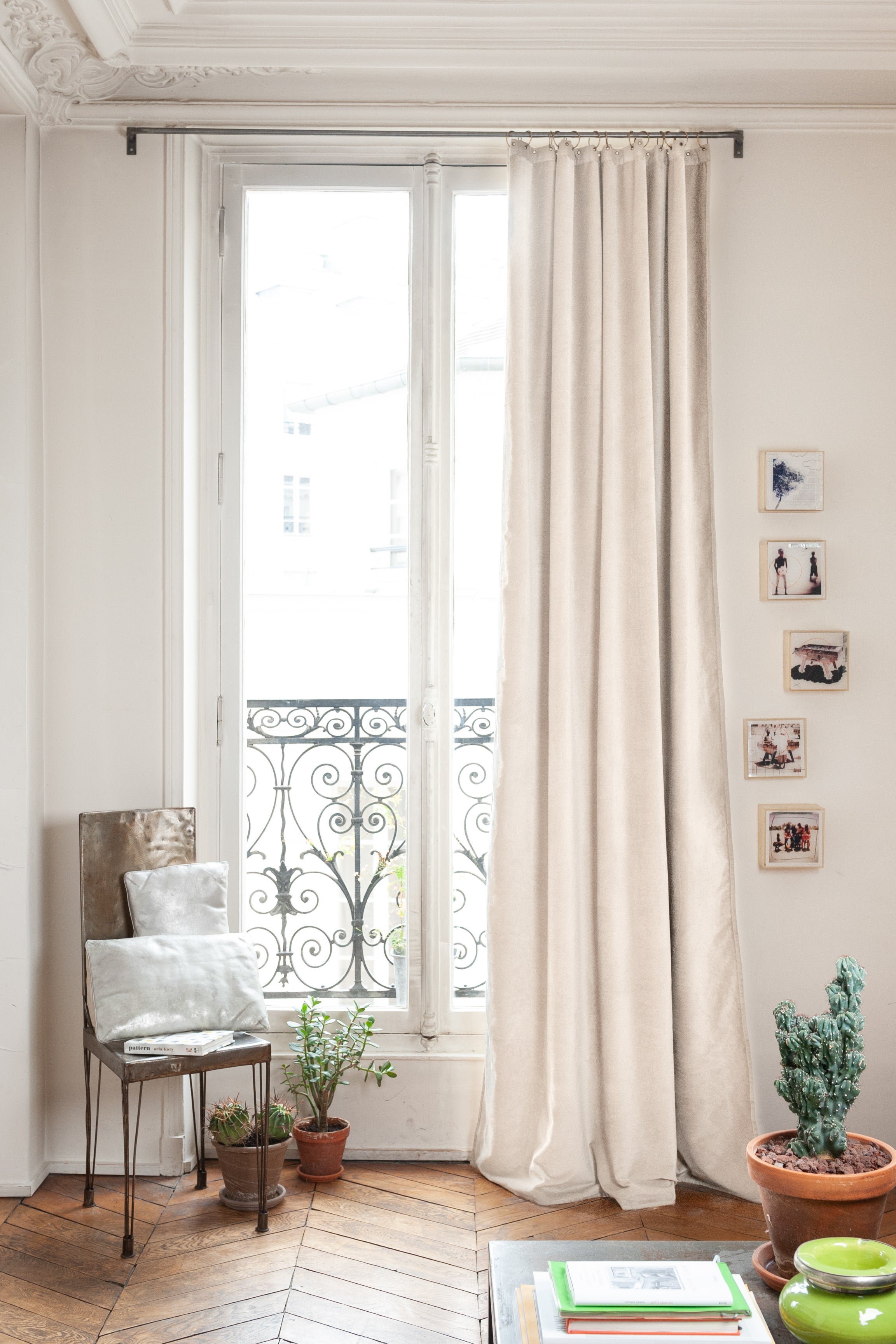 Rideau Médicis en velours écru – occultant et élégant 130x280 cm