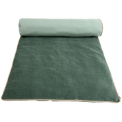 Édredon New Delhi Haomy en velours de coton coloris Céladon – finition bourdon lin naturel, style chic et intemporel